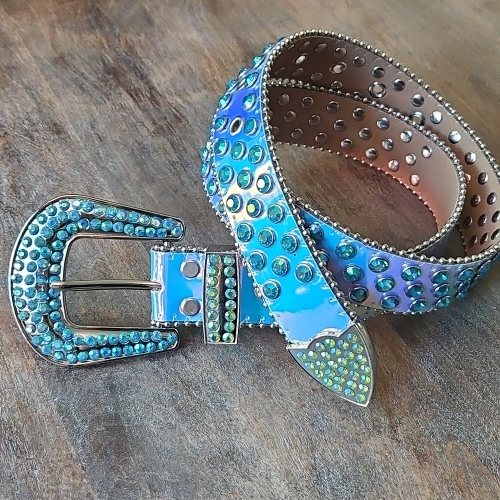 NWT Blue Western Rhinestone  Studded  iridescent Blue Belt